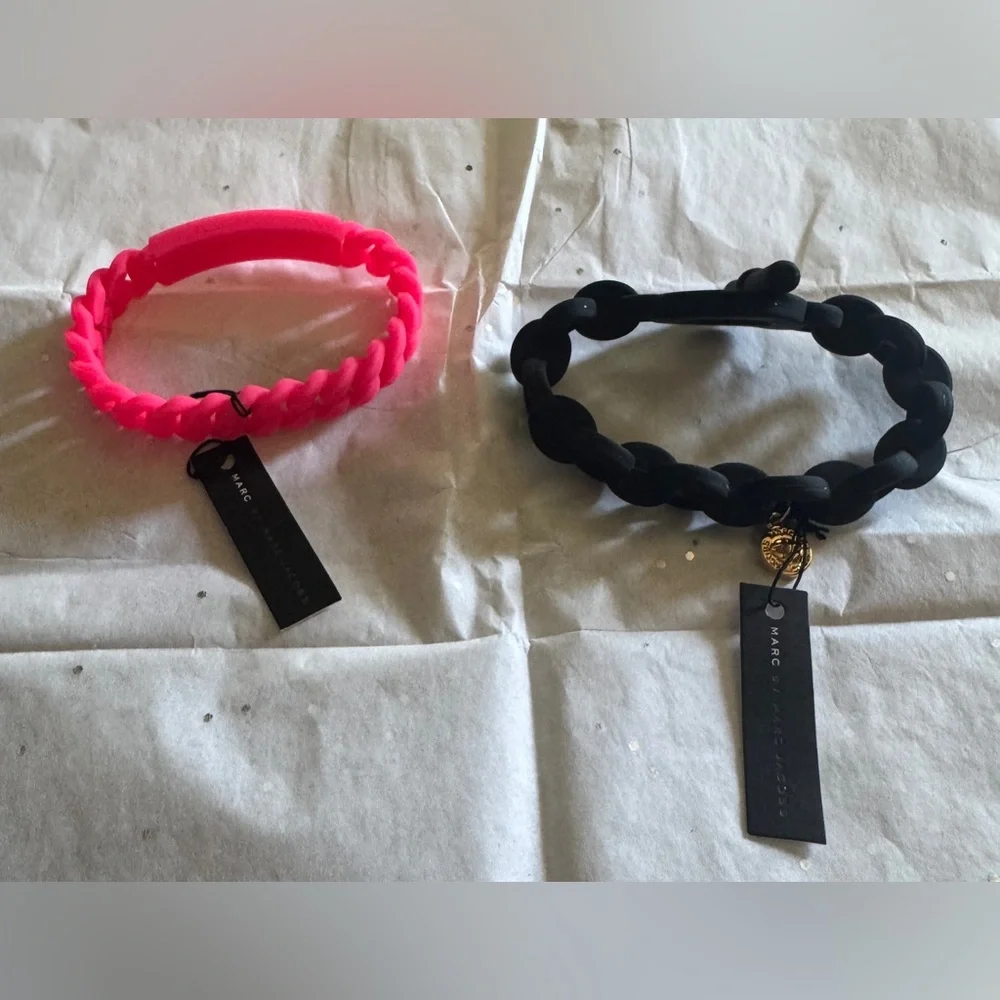 Marc by Marc Jacobs Neon Pink and Black Cord bracelet set - Picture 2 of 4